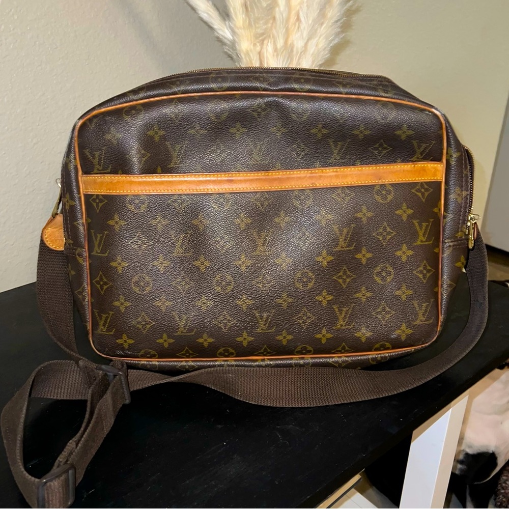 Vintage Louis Vuitton Reporter GM Monogram Messenger Bag